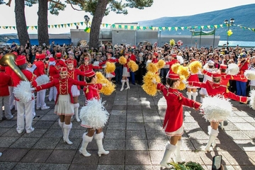 PRAZNIK MIMOZE U HERCEG NOVOM “Semberija transport” Bijeljina organizuje putovanje (PROGRAM)