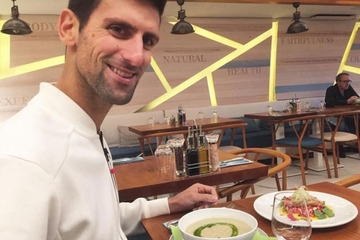 Tim od 10 kuvara sprema hranu za Novaka: Evo zašto Đoković ne jede meso  