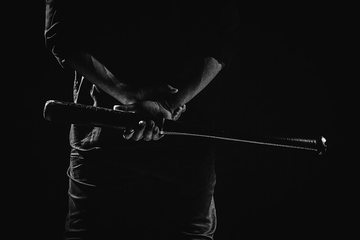 Policija u Sarajevu tuče pritvorenike bejzbol palicama