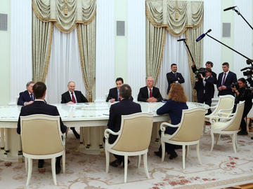 Pet sati pregovora u Kremlju: Rusija i SAD traže formulu za mir u Ukrajini