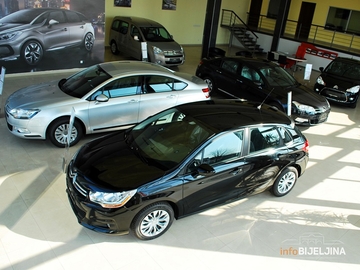 Boja znatno utiče na cijenu automobila