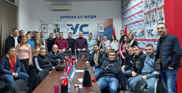Aktiv mladih Ujedinjene Srpske Bijeljina spreman za opoziv gradonačelnika (FOTO)