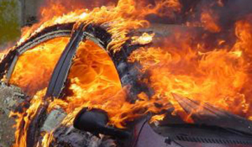 Banjalučanin prijavio brata da ga je išamarao i zapalio mu auto