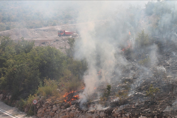 Situacija kod Neuma sve teža, vatra se širi ka selu Cerevo