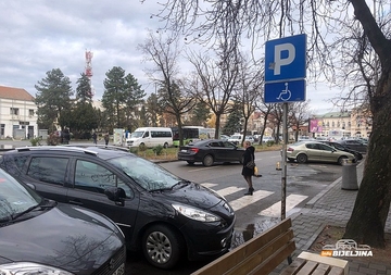 Bijeljina ima samo 15 parking mjesta za lica sa invaliditetom: Pokrenuta kampanja za još 40 (FOTO)