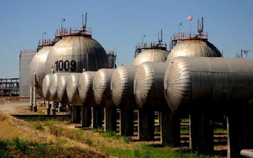 Svijetu prijeti NAFTNA KRIZA: Porast potražnje i "zeleni pritisak" dižu cijenu "tečnog zlata"