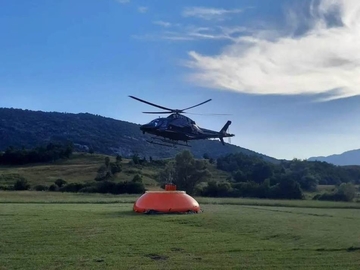 Požar u Ljubinju lokalizovan, helikopter izbacio 60 tona vode