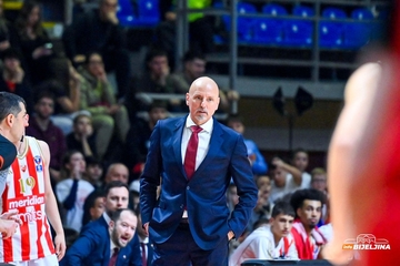Saša Obradović bijesan na igrače Zvezde u Sarajevu " Ako hoćete izgubite sa 40 razlike"