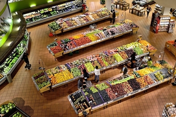 Supermarketi imaju trik zbog kojeg trošite više: Еvo zašto povrće stoji na početku