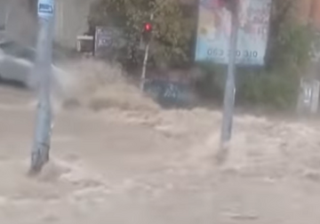 Kiša pada od ranog jutra, a saobraćaj u Beogradu se otežano odvija