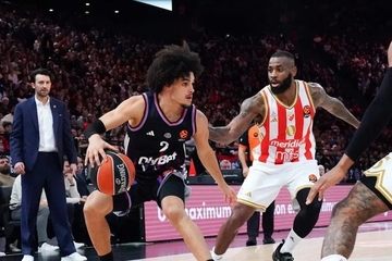 Batler ubacio 31 poen, ali Crvena zvezda pala protiv Pariza