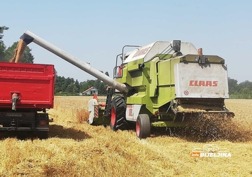 Poljoprivrednici zatrpali Ministarstvo: 3.700 prijava za traktore, opremu i podsticaje