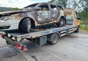 UHAPŠENO 16 OSOBA: Grupa osumnjičena i za paljevinu automobila narodnog poslanika Hurtića