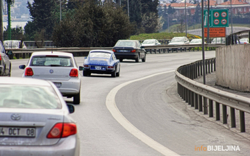 AMS: Zbog vrućine na put kretati rano ujutru ili kasno popodne