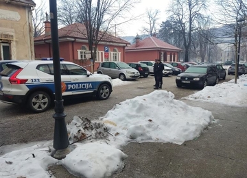 "Ubica od ranije bio u sukobu sa vlasnikom kafane" Nakon krvavog pira CETINJE TUŽNO I PUSTO