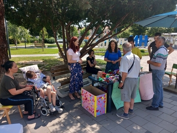 Bijeljina: Djeca sa smetnjama u razvoju pripremila ivanjdanske vjenčiće (FOTO)