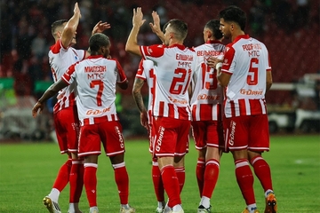 Zvezda razmontirala Linkoln, Arnautović upisao prve minute