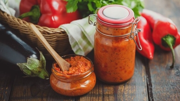 KRALJ ZIMNICE: Recept za najbolji ljuti ajvar 