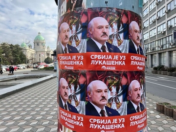 U centru Beograda plakati podrške Lukašenku