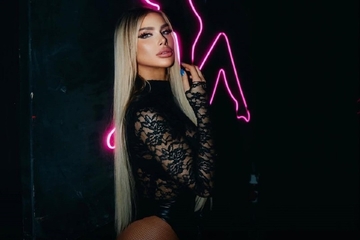 Srpska pjevačica nastupala pred 15 ljudi (VIDEO)