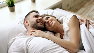 Seksualna privlačnost u dugim vezama: Zašto slabi i šta učiniti po tom pitanju?