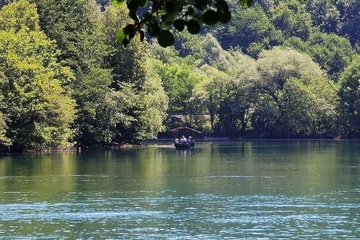 Utopio se mladić na Uni