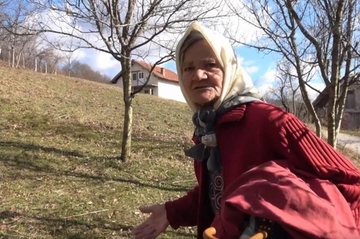 Gorak život starice iz Bijeljine: Dva muža me otjerala jer nisam mogla da rodim, a treći poginuo (FOTO)