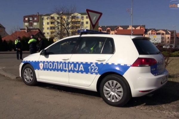 Saradnjom građana i policije pronađen ukradeni auto