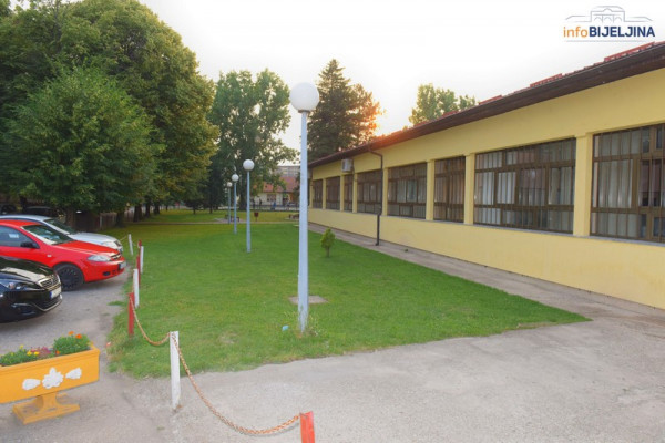 Počeo upis srednjoškolaca, mjesta ima za njih 11.083