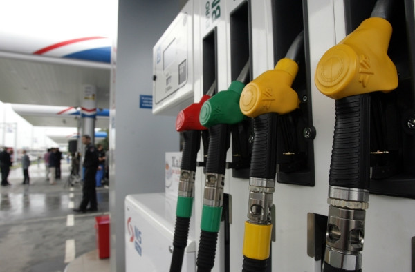 Gorivo i ostala roba jeftiniji u Srpskoj