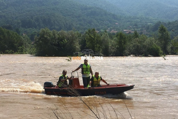 Prevrnuo se čamac sa migrantima