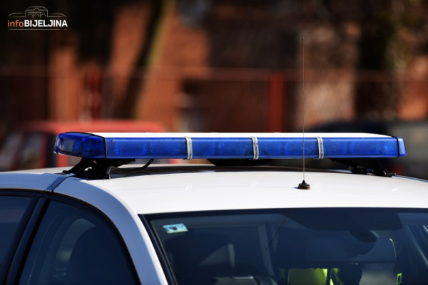 Udes u Dvorovima, troje povrijeđenih