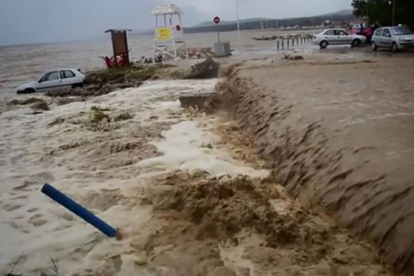Bijeljinci ne napuštaju Grčku uprkos apokaliptičnim slikama