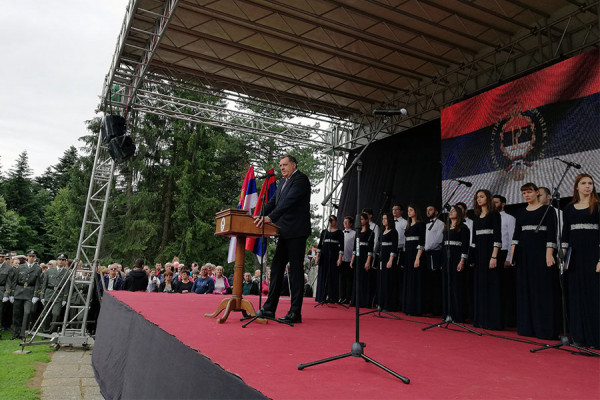 Dodik: Srbi su žrtva naroda sa kojima su dijelili život