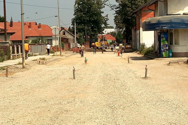 Knežević: Gradska uprava za probleme koje pravi optužuje druge