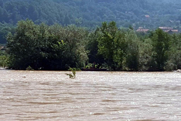 Prevozio migrante u BiH, utopio se u Drini, tijelo isplivalo kod Janje