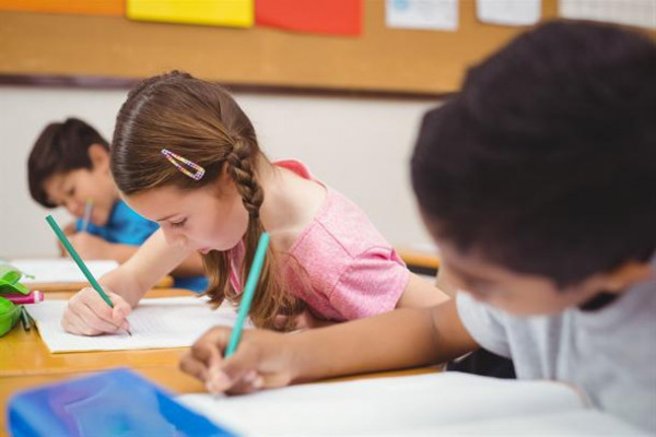 Nova školska generacija sa 40 osnovaca manje