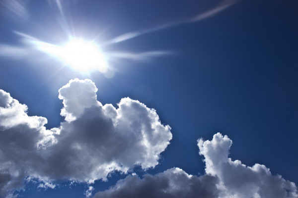 Danas sunčano i toplije, na istoku kiša