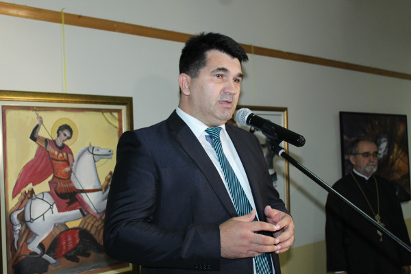 Savić: Čvrste veze sa dijasporom