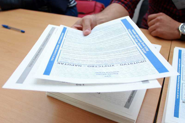 Prodaju glasove putem oglasa