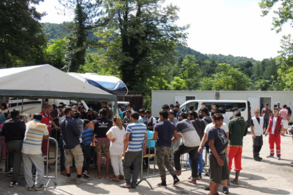 U Bihaću prikupljanje potpisa protiv gradnje migracionih centara