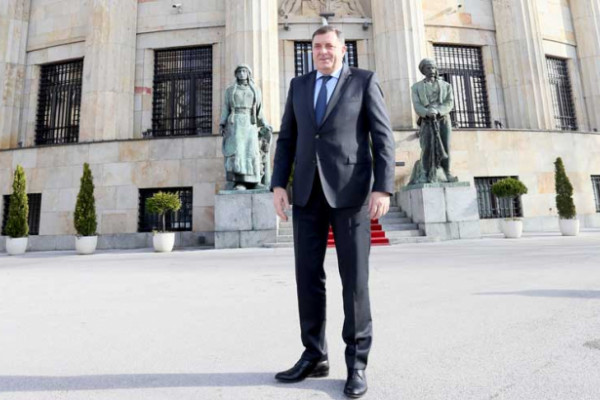 Ko će se odazvati na Dodikov poziv na konsultacije?