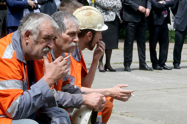 Kad radnici krenu na odmor, oni im uruče otkaz