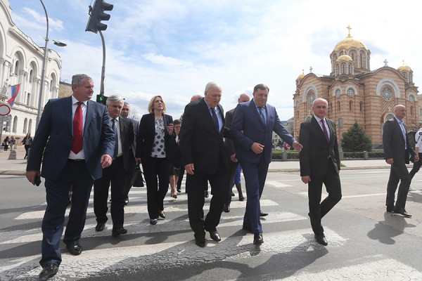 Koalicioni partneri bezrezervno uz Dodika i Cvijanovićevu