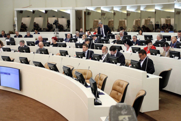 Sve institucije u funkciji izbora