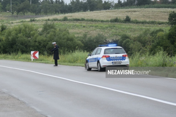 Jedan vozač poginuo, drugi povrijeđen u sudaru kod Modriče