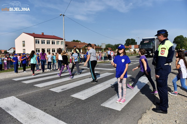 Od ponedjeljka akcija "Zaštitimo djecu u saobraćaju"
