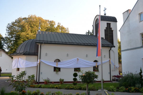 Popović: Neophodna pomoć za izgradnju spomen-ploče