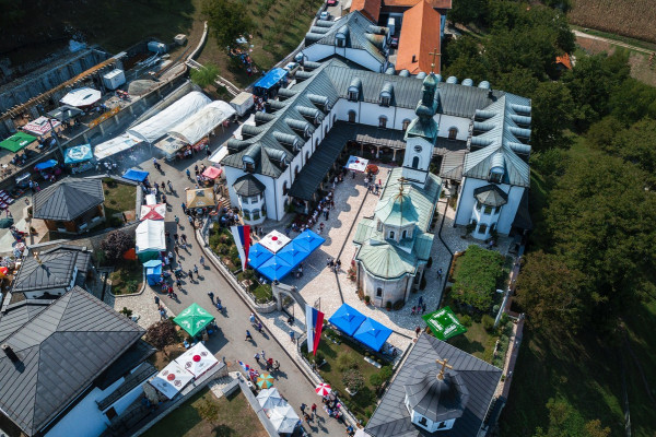 Velika Gospojina u manastiru Tavna