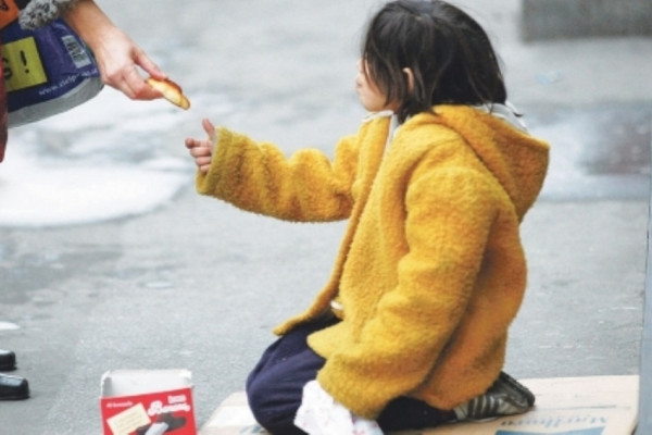 Apel građanima da djeci koja prose ne daju novac